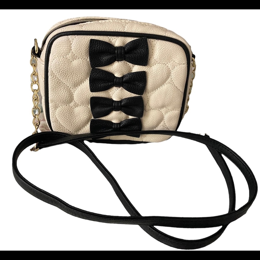 BETSEY JOHNSON Crossbody